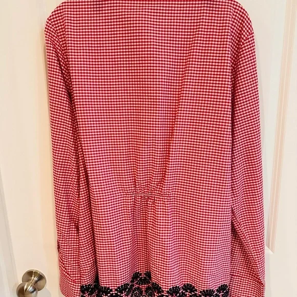 End of summer clear out 🔥Make an offer!! Tommy Hilfiger Red Gingham Shirt - Picture 2 of 4